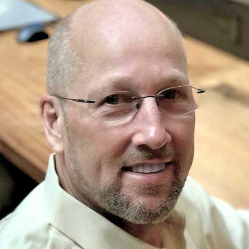 headshot of Scott Regan
